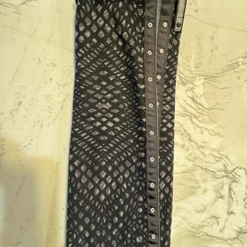 Lululemon Vinyasa Scarf - Picture 3 of 13